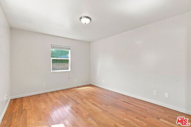 8845 Glider Avenue, Los Angeles, CA 90045