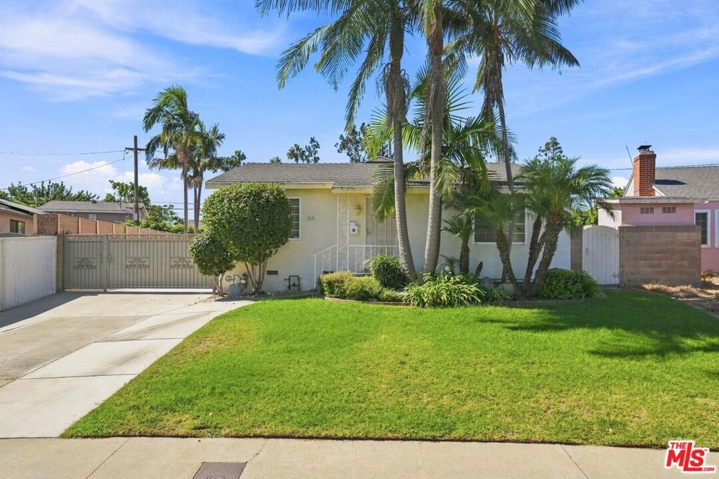 8845 Glider Avenue, Los Angeles, CA 90045
