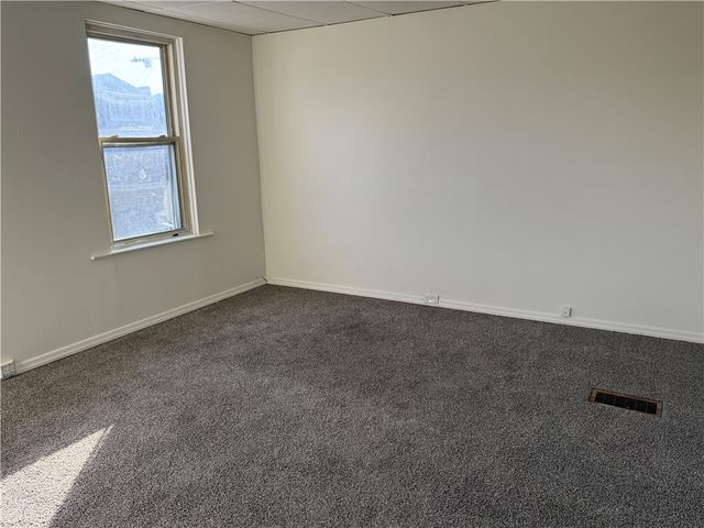 122 Greydon Ave, Mckees Rocks, PA 15136