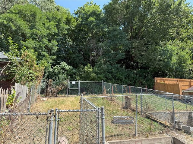 122 Greydon Ave, Mckees Rocks, PA 15136