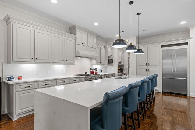 1835 Hewitt Drive, Houston, TX 77018