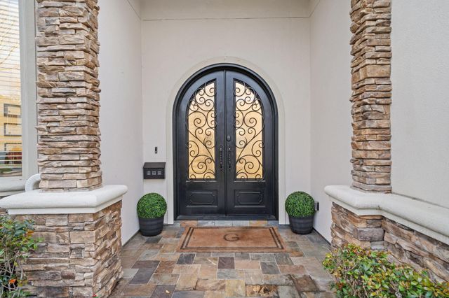 1835 Hewitt Drive, Houston, TX 77018