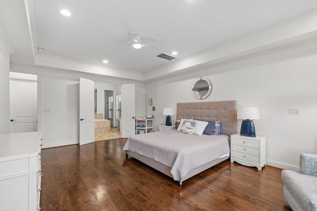 1835 Hewitt Drive, Houston, TX 77018