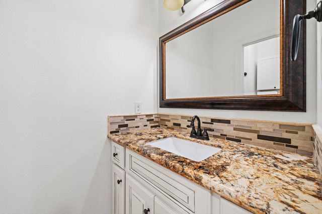 1835 Hewitt Drive, Houston, TX 77018