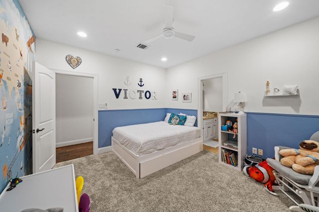 1835 Hewitt Drive, Houston, TX 77018