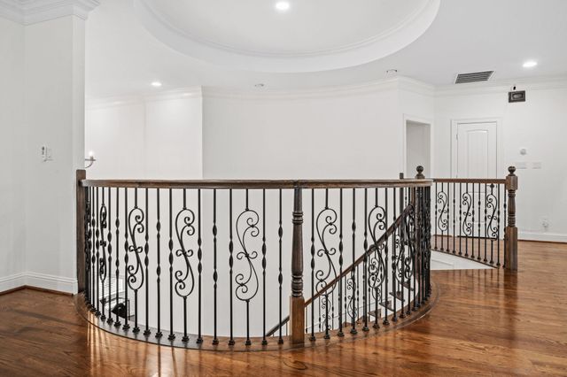 1835 Hewitt Drive, Houston, TX 77018