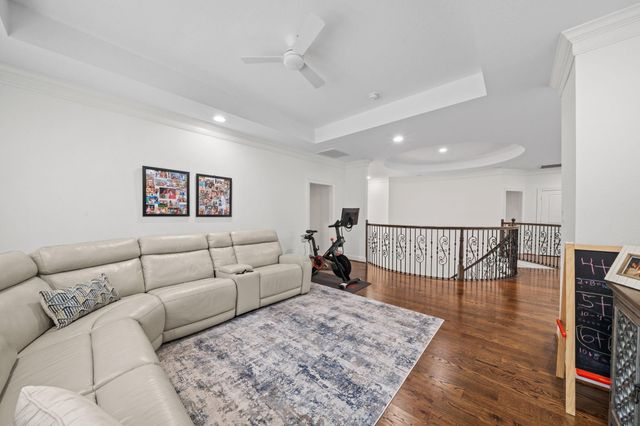 1835 Hewitt Drive, Houston, TX 77018