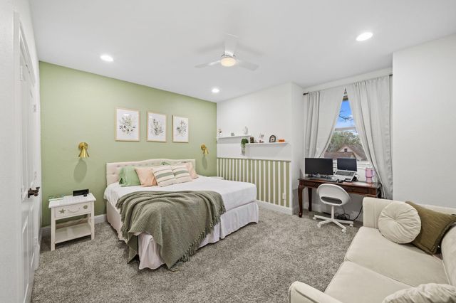 1835 Hewitt Drive, Houston, TX 77018