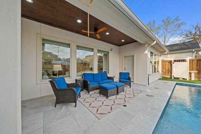 1835 Hewitt Drive, Houston, TX 77018