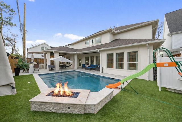 1835 Hewitt Drive, Houston, TX 77018