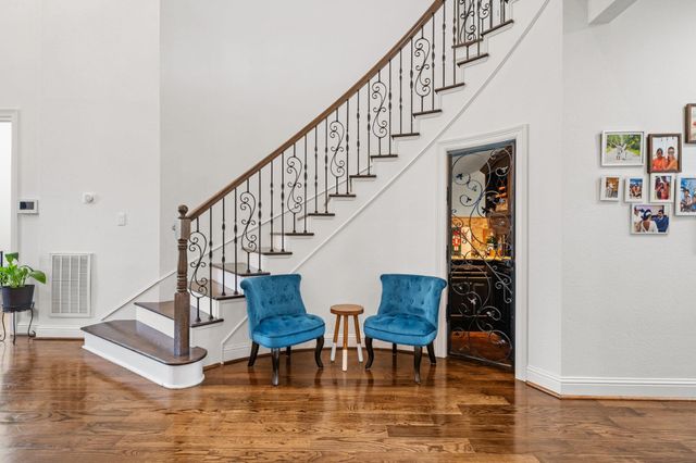 1835 Hewitt Drive, Houston, TX 77018