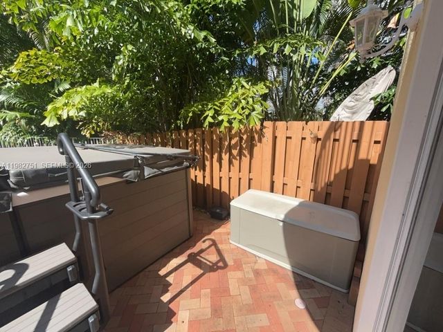 409 SW 5th St, Fort Lauderdale, FL 33315