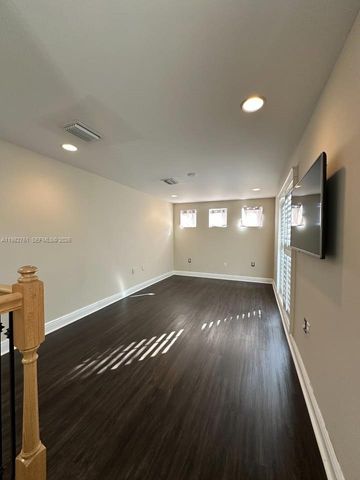 409 SW 5th St, Fort Lauderdale, FL 33315