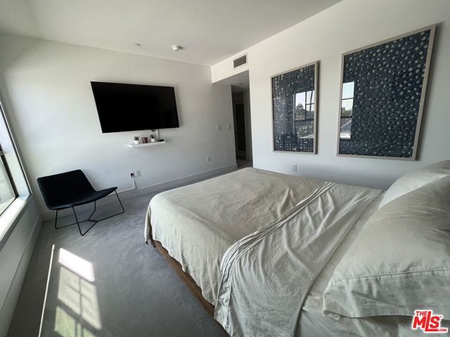 932 N Alfred Street PH1, Los Angeles, CA 90069