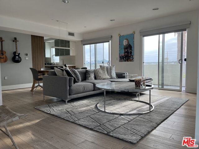 932 N Alfred Street PH1, Los Angeles, CA 90069