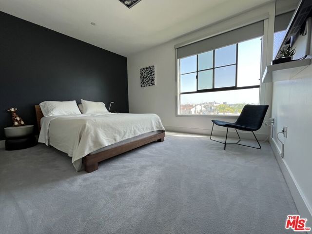 932 N Alfred Street PH1, Los Angeles, CA 90069