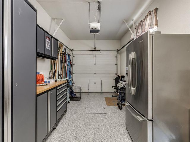 418 N Chisholm Trail Way, Mustang, OK 73064