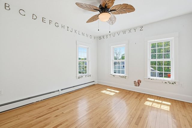 136 Lincoln St, Hudson, MA 01749