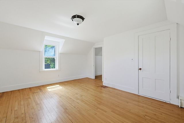136 Lincoln St, Hudson, MA 01749