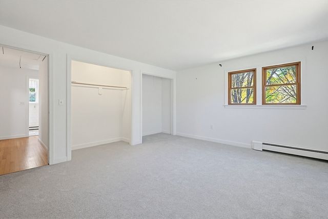 136 Lincoln St, Hudson, MA 01749