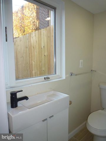 504 S WASHINGTON ST, Baltimore, MD 21231