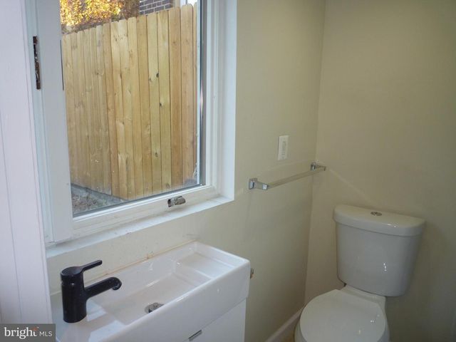 504 S WASHINGTON ST, Baltimore, MD 21231