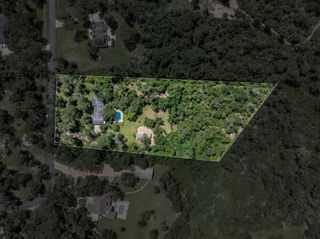217 N Heritage Trail, Bellville, TX 77418