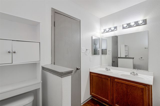 1420 Krista Drive, Burleson, TX 76028