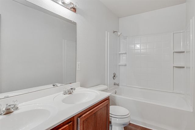 1420 Krista Drive, Burleson, TX 76028