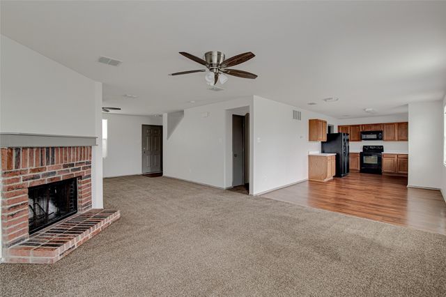 1420 Krista Drive, Burleson, TX 76028