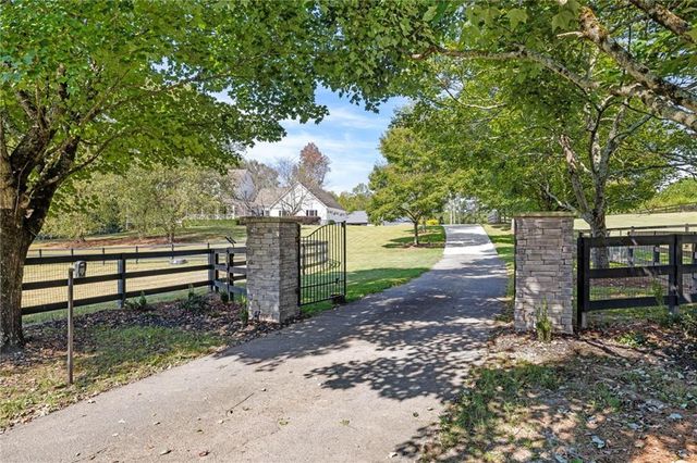 3608 Sunflower Drive, Buford, GA 30519