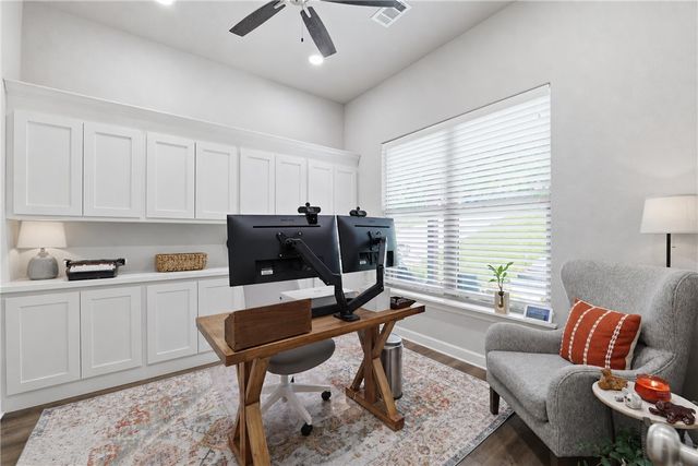 4 Aston Circle, Bella Vista, AR 72714