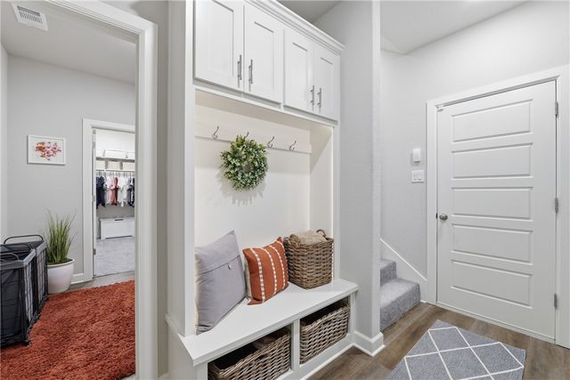 4 Aston Circle, Bella Vista, AR 72714