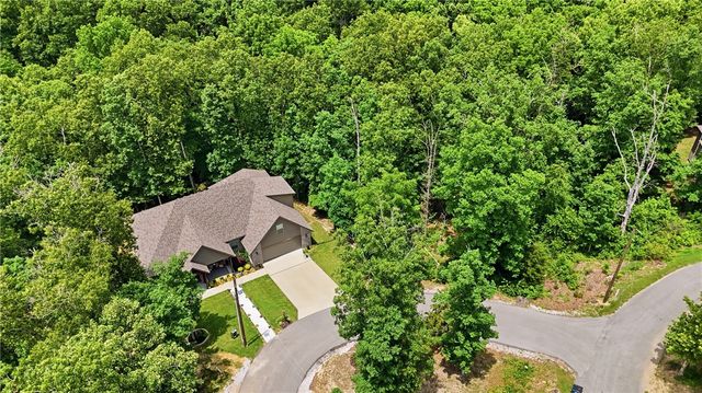 4 Aston Circle, Bella Vista, AR 72714