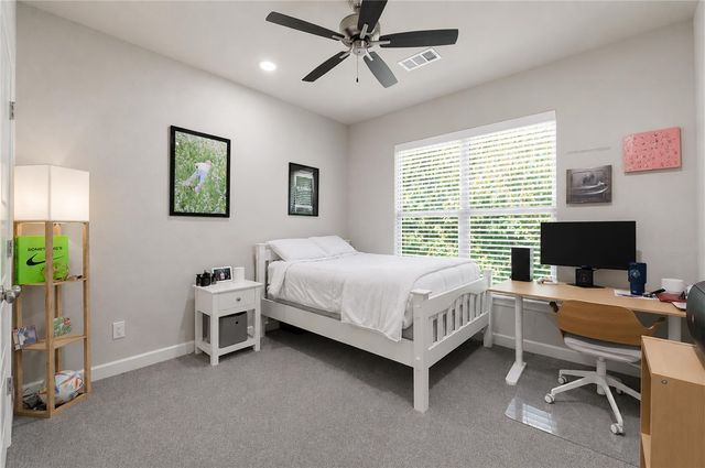 4 Aston Circle, Bella Vista, AR 72714