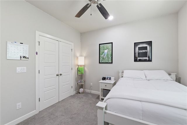 4 Aston Circle, Bella Vista, AR 72714