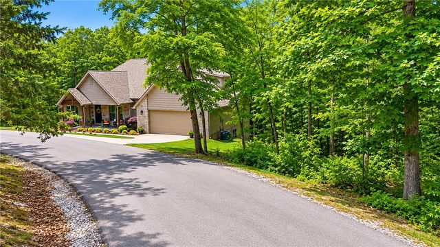 4 Aston Circle, Bella Vista, AR 72714