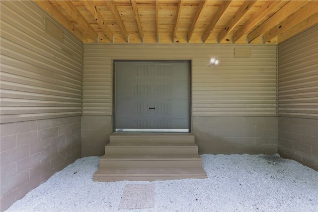 4 Aston Circle, Bella Vista, AR 72714