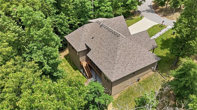 4 Aston Circle, Bella Vista, AR 72714