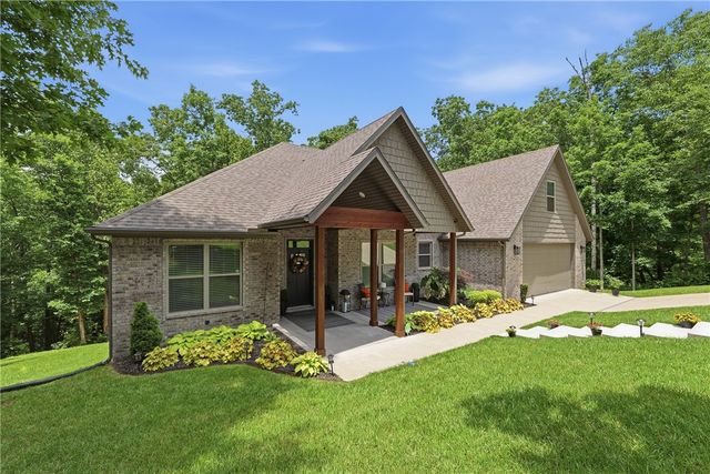 4 Aston Circle, Bella Vista, AR 72714