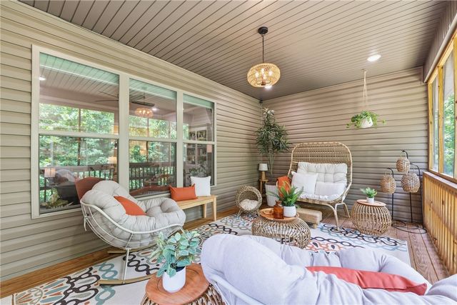 4 Aston Circle, Bella Vista, AR 72714