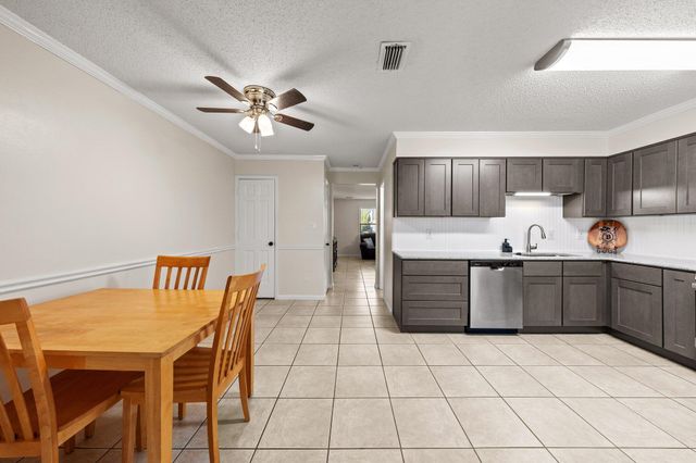 114 4Th Avenue, Shalimar, FL 32579