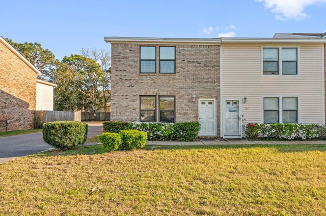 114 4Th Avenue, Shalimar, FL 32579