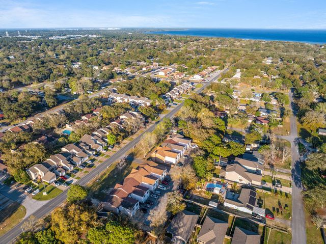 114 4Th Avenue, Shalimar, FL 32579