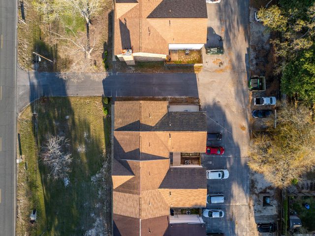 114 4Th Avenue, Shalimar, FL 32579