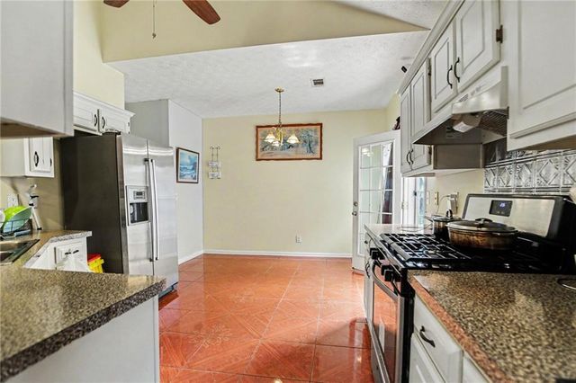 10617 Barberry Drive, Hampton, GA 30228
