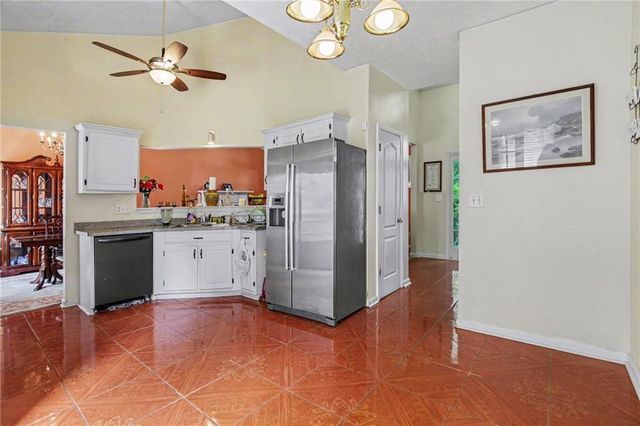 10617 Barberry Drive, Hampton, GA 30228