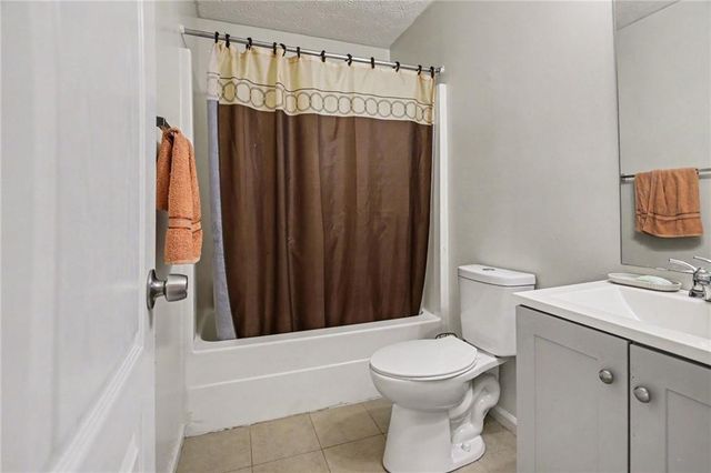 10617 Barberry Drive, Hampton, GA 30228