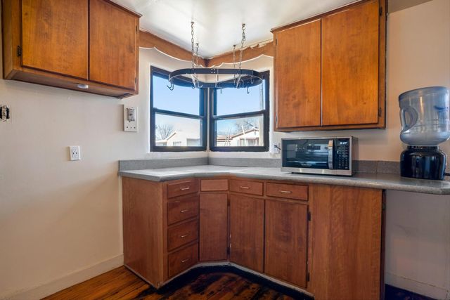 220 San Andres Avenue NW, Albuquerque, NM 87107