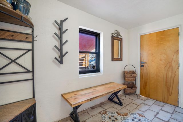 220 San Andres Avenue NW, Albuquerque, NM 87107